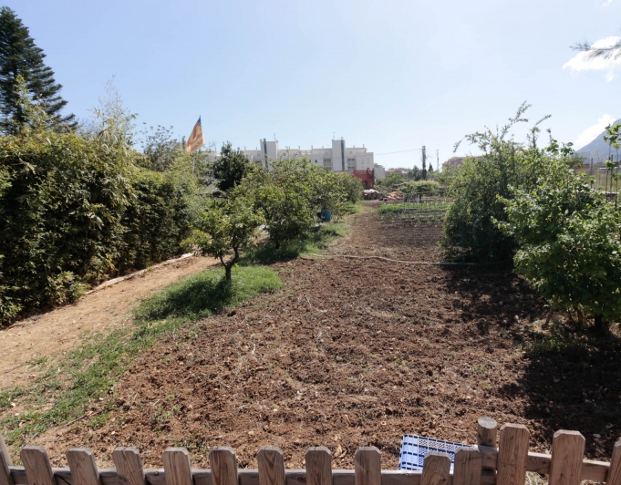 Solar urbano para construir en Denia