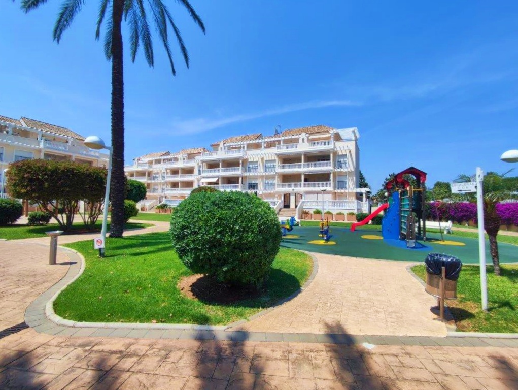 Apartamento de 3 habitaciones en venta en Denia, Las Marinas