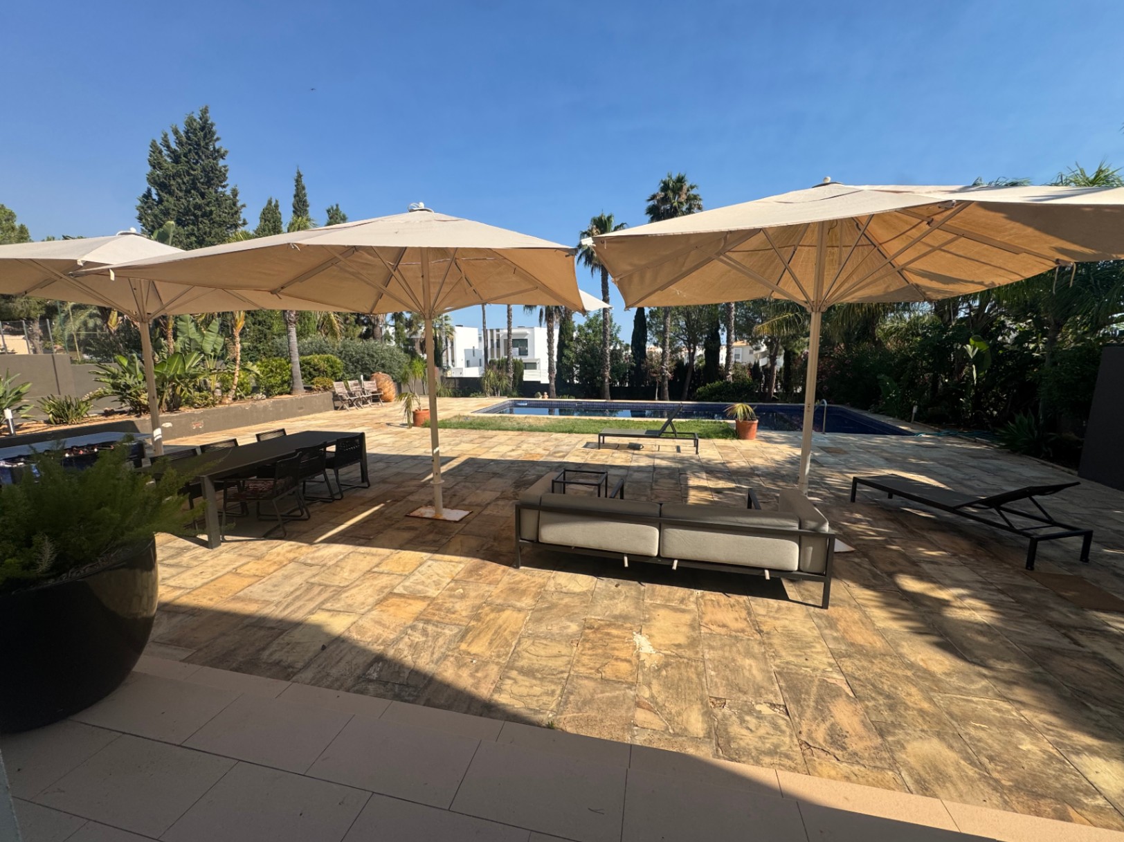 Venta de chalet moderno en venta en El Montgó, Denia