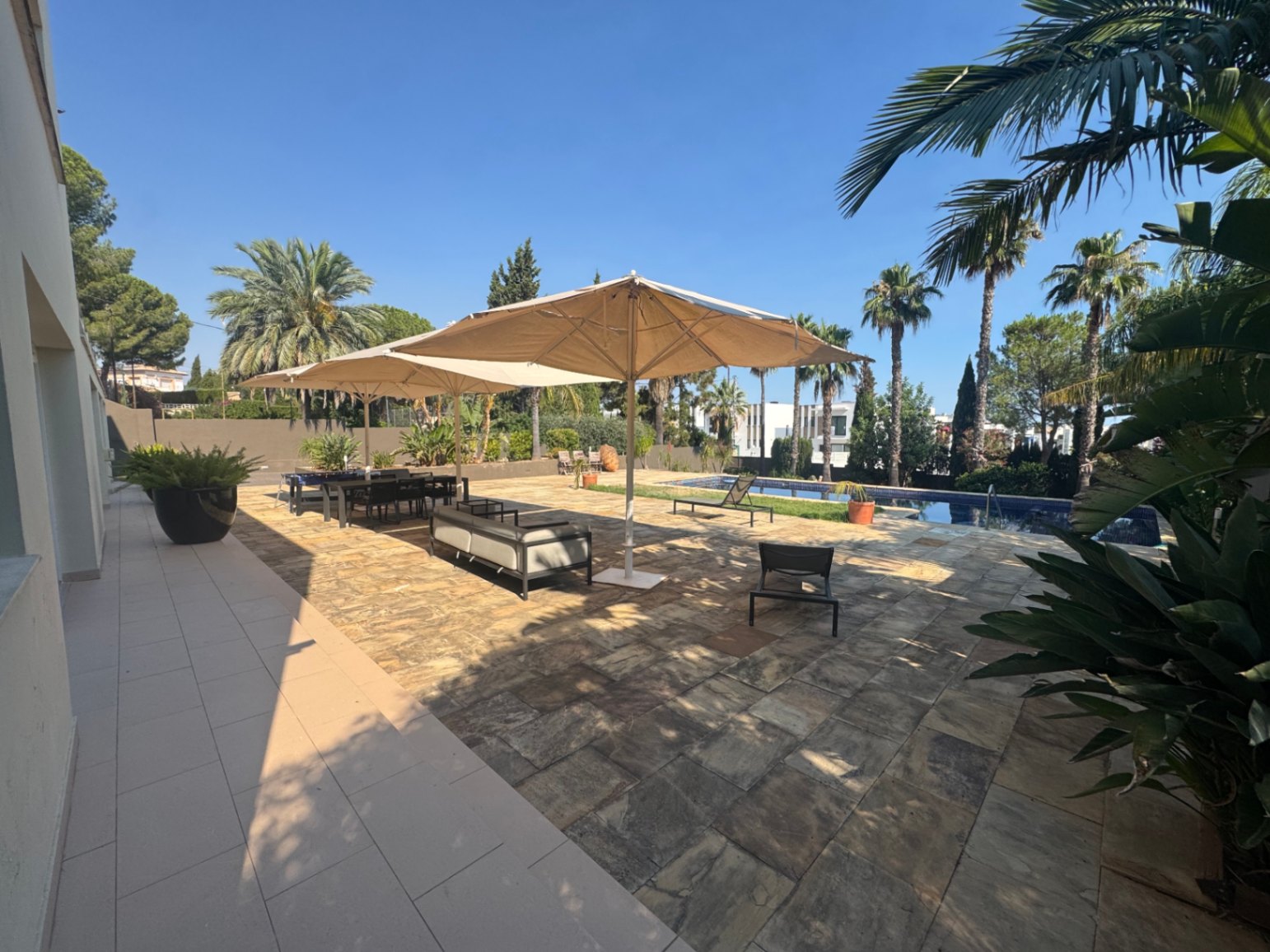 Venta de chalet moderno en venta en El Montgó, Denia