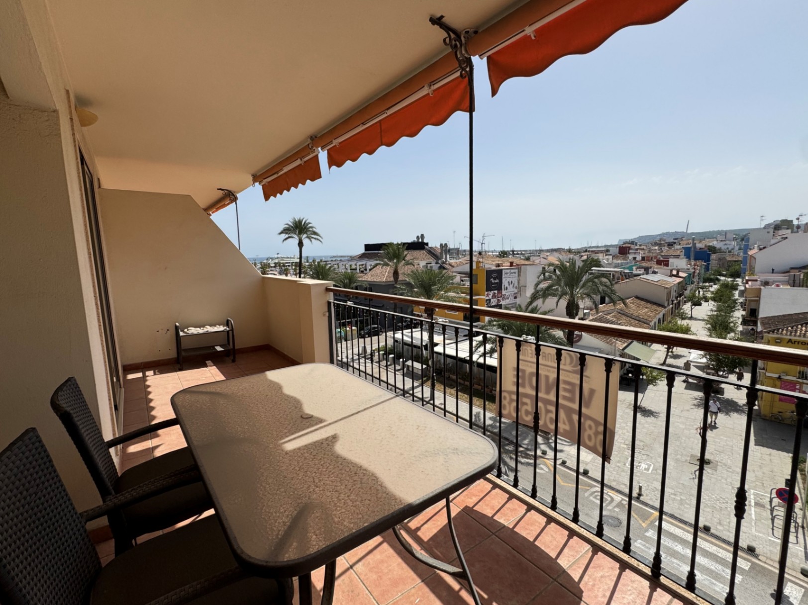 Wohnung zu verkaufen mit 3 Schlafzimmern im Stadtzentrum von Denia