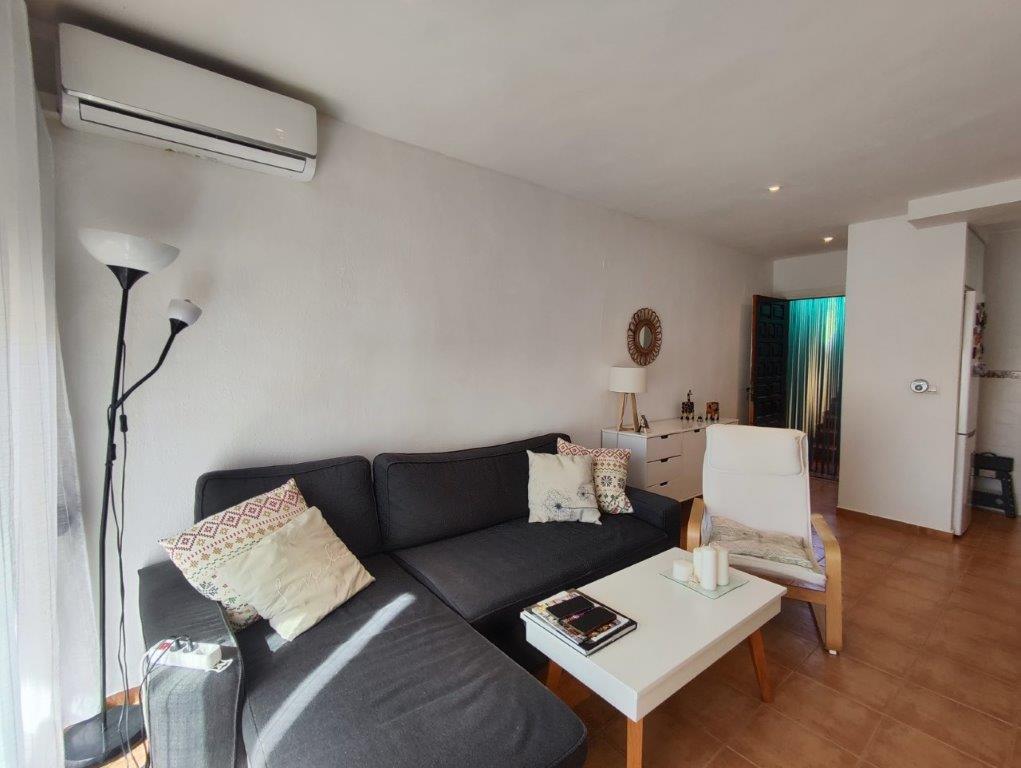 Apartamento en venta en Denia, a un paso de la playa.
