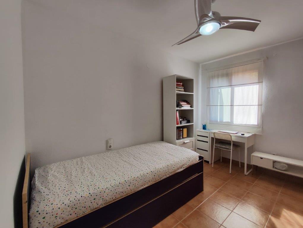 Apartamento en venta en Denia, a un paso de la playa.