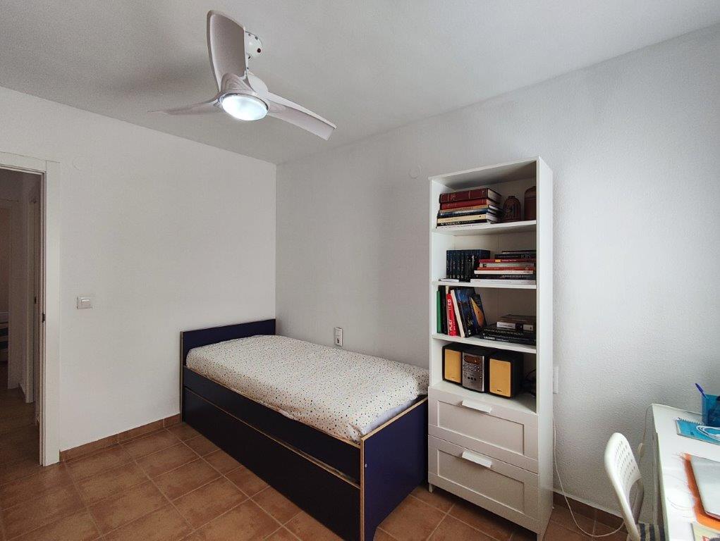 Apartamento en venta en Denia, a un paso de la playa.