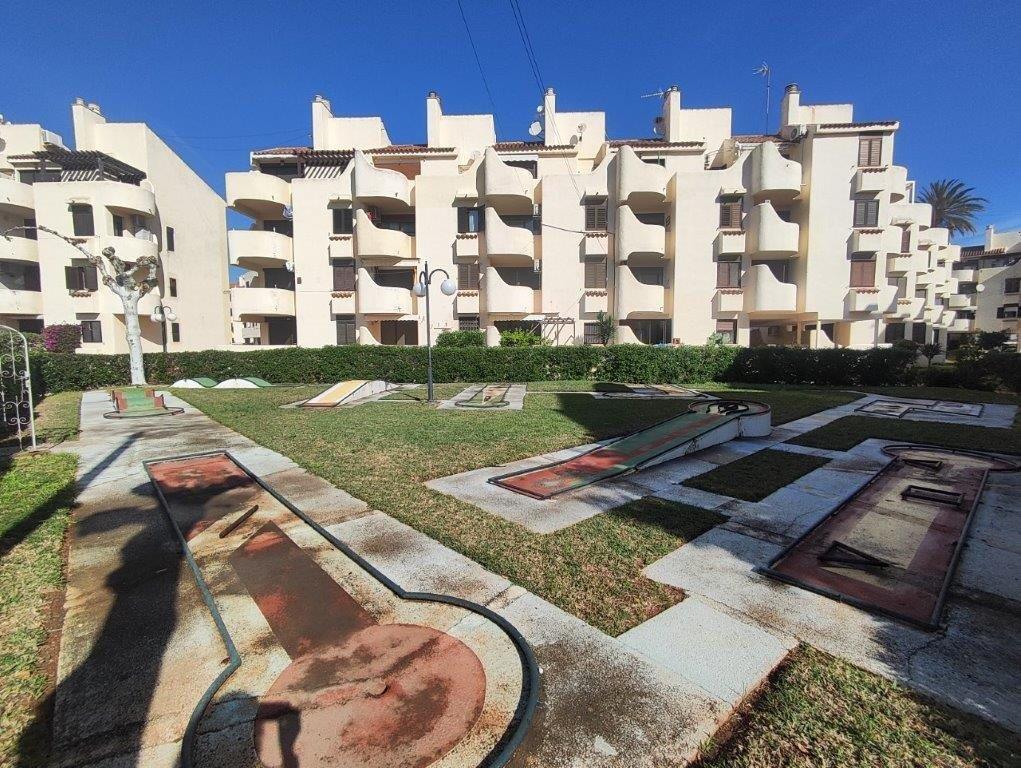 Apartamento en venta en Denia, a un paso de la playa.