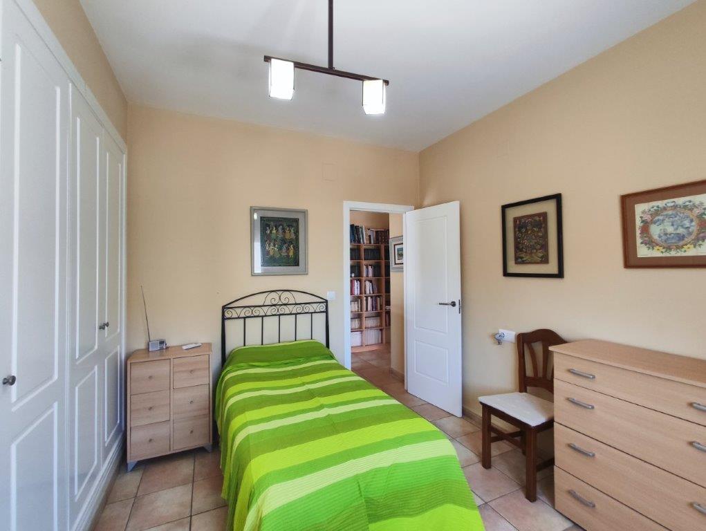 Chalet à vendre à Denia, à deux pas du centre et de la plage.