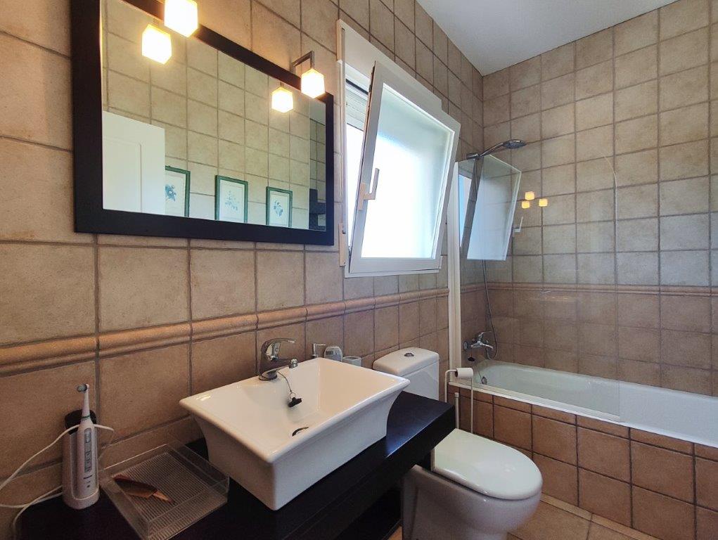 Chalet à vendre à Denia, à deux pas du centre et de la plage.