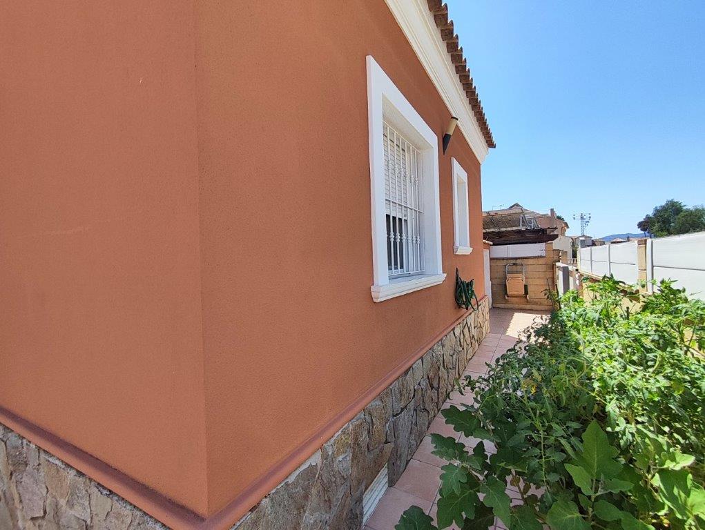 Chalet à vendre à Denia, à deux pas du centre et de la plage.