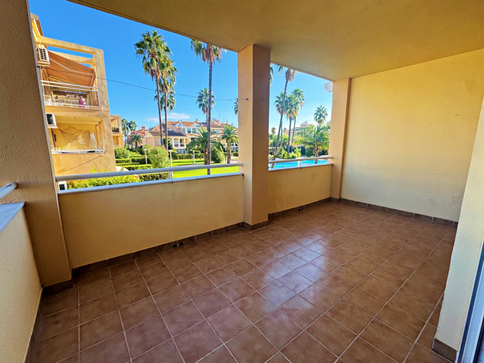 Appartement à vendre à Denia, 2 chambres et piscine commune